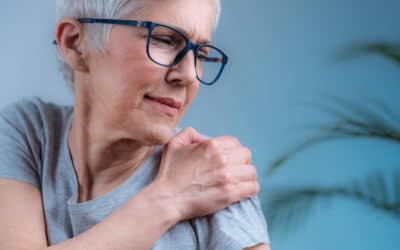 Stuck Like Glue? Acupuncture Can Help Unfreeze That Frozen Shoulder